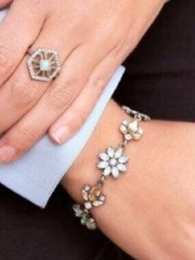 Chloe + Isabel Bella Fiore Petite Bracelet